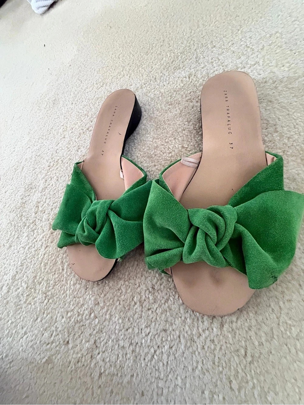 Zara Trafaluc Green Bow Slide Sandals